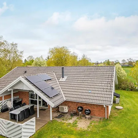 Luxury Retreat With Pool - By Traum Tatil Evi Sonderby (Midtjylland)